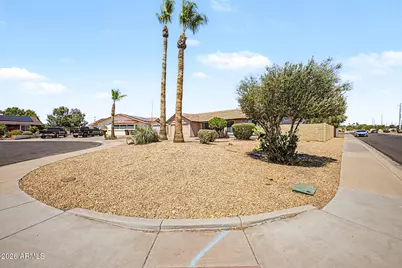 9051 N 72nd Drive, Peoria, AZ 85345 - Photo 1
