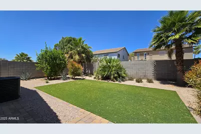 14354 W Weldon Avenue, Goodyear, AZ 85395 - Photo 21