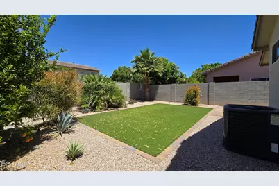 14354 W Weldon Avenue, Goodyear, AZ 85395 - Photo 25
