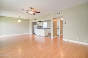 3242 E Camelback Rd, Phoenix, AZ 85018 - Photo 13