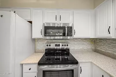 1717 E Union Hills Drive #2023, Phoenix, AZ 85024 - Photo 9