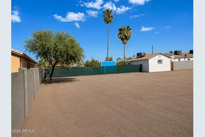 4320 S 20th Place #9, Phoenix, AZ 85040 - Photo 3
