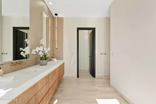 11420 N Scottsdale Rd, Scottsdale, AZ 85254 - Photo 11