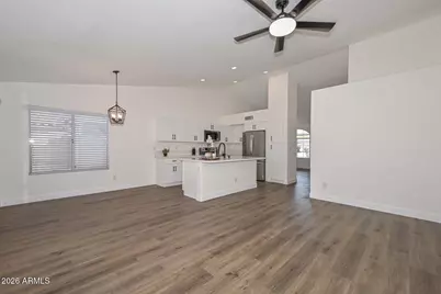 6781 W Louise Drive, Glendale, AZ 85310 - Photo 9