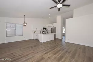 6781 W Louise Dr, Glendale, AZ 85310 - Photo 9