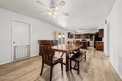 7207 N 36th Lane, Phoenix, AZ 85051 - Photo 11