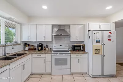11144 W Cameo Drive, Sun City, AZ 85351 - Photo 11