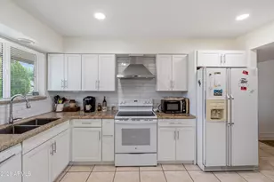 11144 W Cameo Dr, Sun City, AZ 85351 - Photo 11