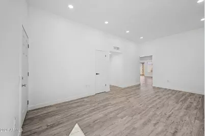13442 N Emberwood Drive, Sun City, AZ 85351 - Photo 5