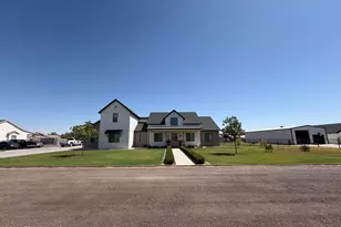 4833 E Claire St, San Tan Valley, AZ 85140 - Photo 3