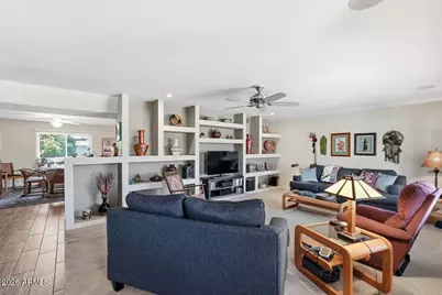 20013 N Willowcreek Circle, Sun City, AZ 85373 - Photo 13