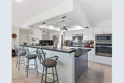 20013 N Willowcreek Circle, Sun City, AZ 85373 - Photo 3