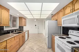 12807 W La Terraza Dr, Sun City West, AZ 85375 - Photo 17