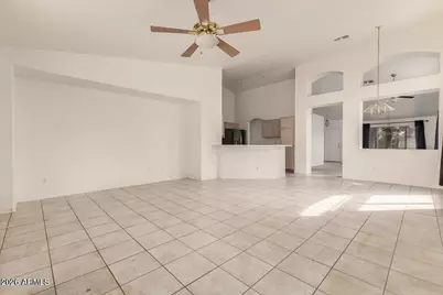 5648 E Holmes Avenue, Mesa, AZ 85206 - Photo 5