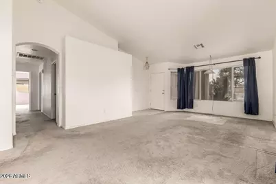 5648 E Holmes Avenue, Mesa, AZ 85206 - Photo 3