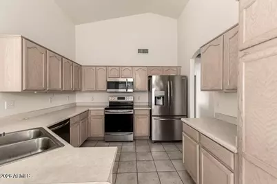 5648 E Holmes Avenue, Mesa, AZ 85206 - Photo 7