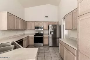 5648 E Holmes Ave, Mesa, AZ 85206 - Photo 7