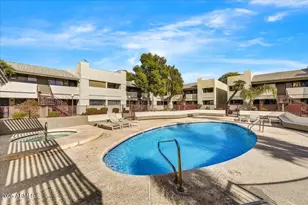 3301 E Earll Dr, Phoenix, AZ 85018 - Photo 13