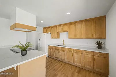 4717 N 79th Lane, Phoenix, AZ 85033 - Photo 9