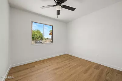 4717 N 79th Lane, Phoenix, AZ 85033 - Photo 17