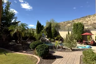 3928 W Range Mule Dr, Phoenix, AZ 85083 - Photo 3