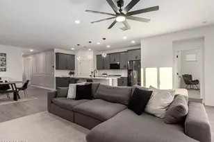 4455 W Mountain Laural Dr, San Tan Valley, AZ 85144 - Photo 17