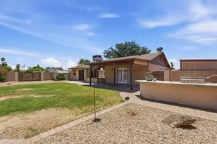 3102 W Waltann Ln, Phoenix, AZ 85053 - Photo 33