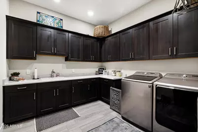 9418 W Daley Lane, Peoria, AZ 85383 - Photo 23