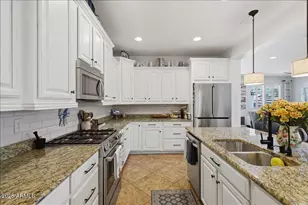 15120 W Larkspur Dr, Surprise, AZ 85379 - Photo 29