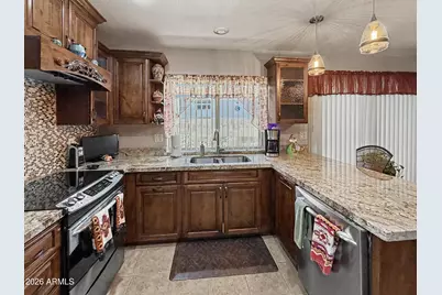 10413 N 46th Avenue, Glendale, AZ 85302 - Photo 11