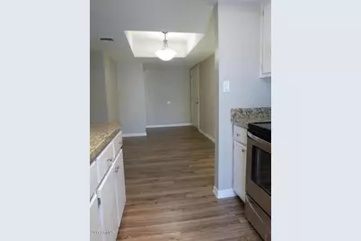 3131 W Cochise Drive #Unit 207, Phoenix, AZ 85051 - Photo 3