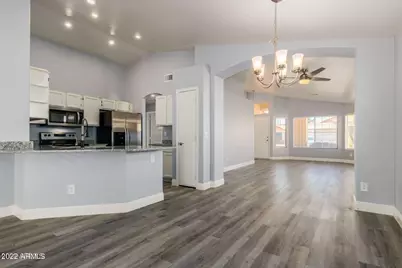 109 W Helena Drive, Phoenix, AZ 85023 - Photo 1