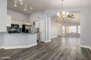 109 W Helena Dr, Phoenix, AZ 85023 - Photo 1