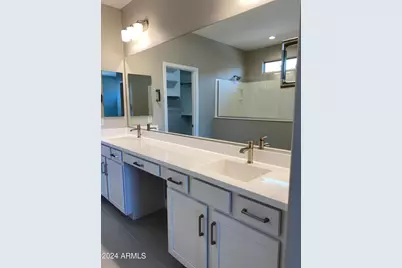 8826 W Medlock Drive, Glendale, AZ 85305 - Photo 13