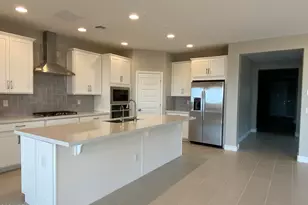 8826 W Medlock Dr, Glendale, AZ 85305 - Photo 7