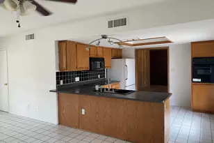 7720 W Earll Dr, Phoenix, AZ 85033 - Photo 11