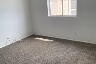 7720 W Earll Dr, Phoenix, AZ 85033 - Photo 17