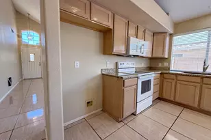 9821 W Yukon Dr, Peoria, AZ 85382 - Photo 7