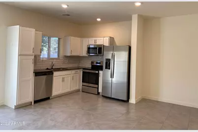 8335 N 22nd Drive, Phoenix, AZ 85021 - Photo 5