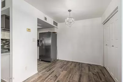 4718 W Orangewood Avenue, Glendale, AZ 85301 - Photo 13