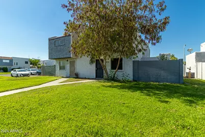 4718 W Orangewood Avenue, Glendale, AZ 85301 - Photo 3