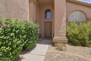 4626 E Summerhaven Dr, Phoenix, AZ 85044 - Photo 5