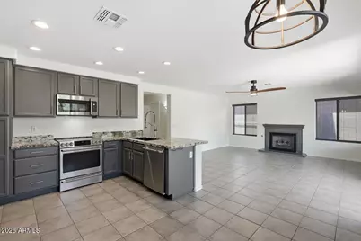 4626 E Summerhaven Drive, Phoenix, AZ 85044 - Photo 19