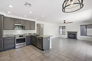 4626 E Summerhaven Dr, Phoenix, AZ 85044 - Photo 19