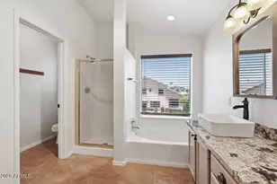 4626 E Summerhaven Dr, Phoenix, AZ 85044 - Photo 33