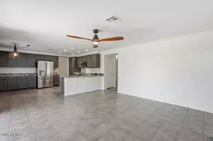 4626 E Summerhaven Dr, Phoenix, AZ 85044 - Photo 17