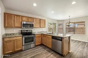 754 S Sorrell Ln, Gilbert, AZ 85296 - Photo 5