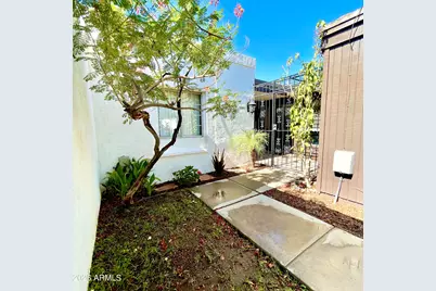 905 W Solcito Lane #N/A, Phoenix, AZ 85013 - Photo 5