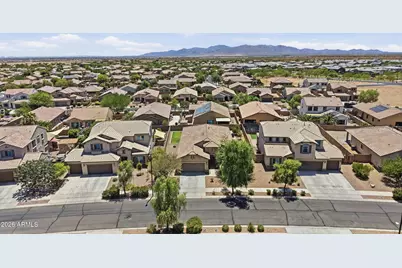 17519 W Hedgehog Place, Surprise, AZ 85387 - Photo 33