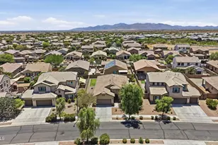 17519 W Hedgehog Pl, Surprise, AZ 85387 - Photo 33